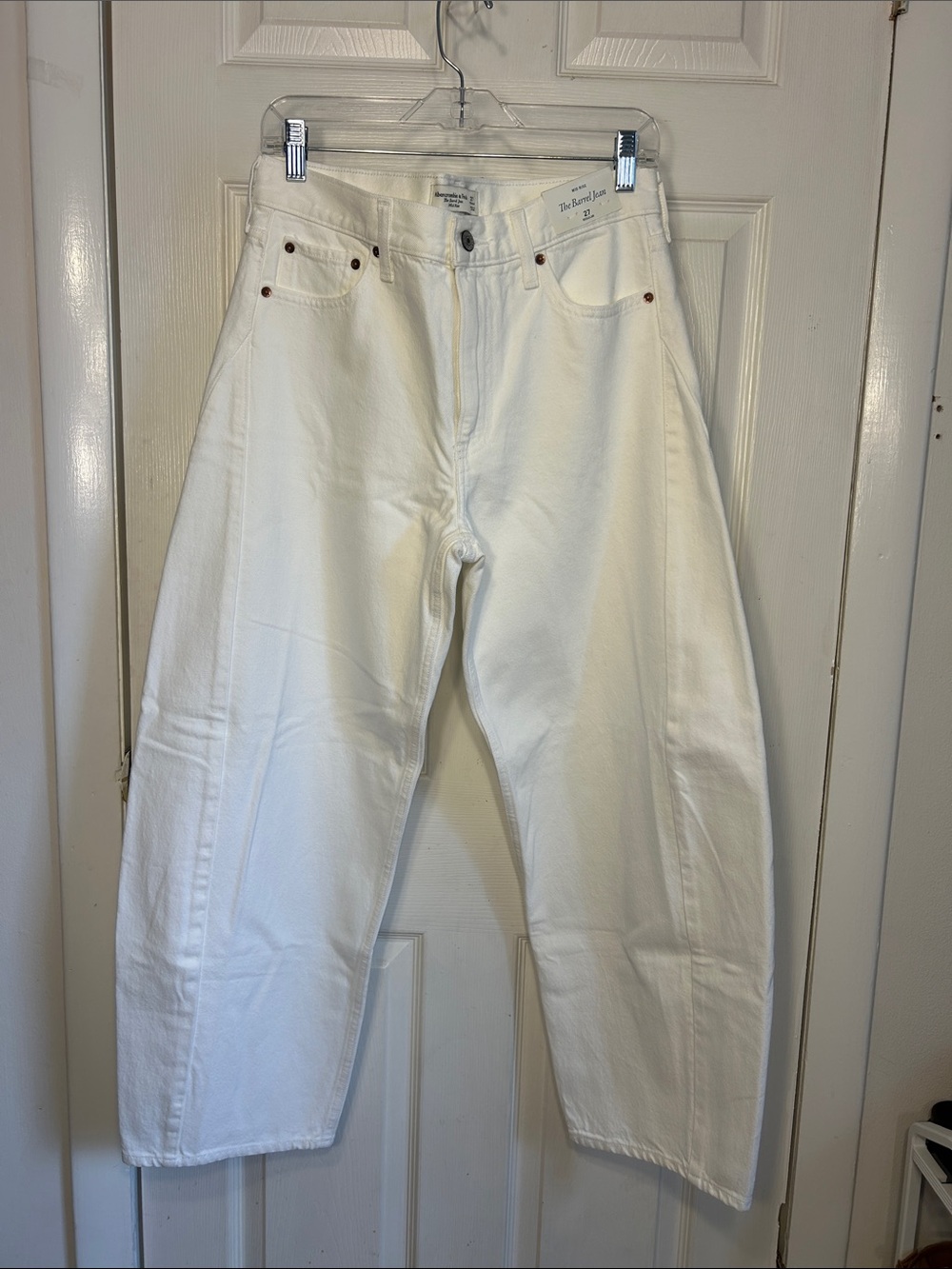 Abercrombie & Fitch Women's Barrel Jeans - Mid Rise - White